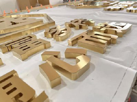 紫阳县拉丝不锈钢字的特点。